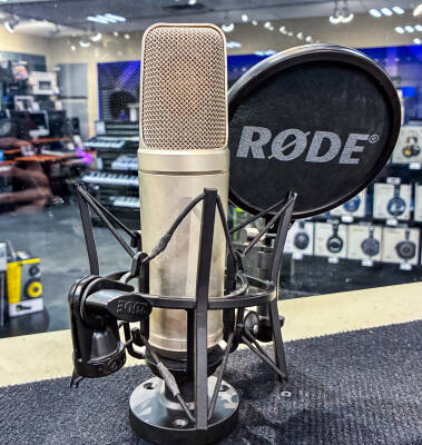 RODE NT2A Studio Solution Package | Long & McQuade
